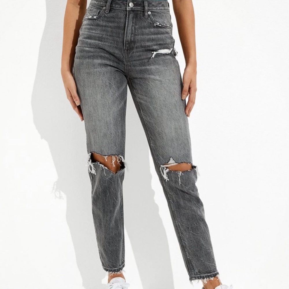 American Eagle mom jean